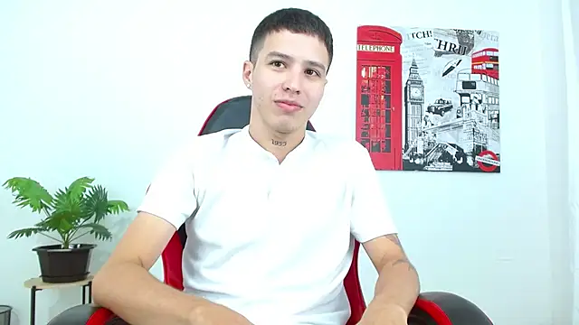 Cumandres18 online show from 11/06/25, 02:07