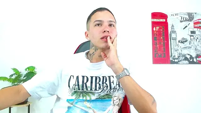 Cumandres18 online show from 04/20/26, 02:42