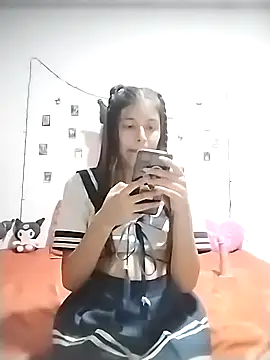 hanna ross27 online show from 10/14/25, 06:03