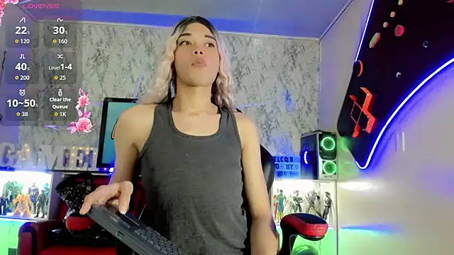 Madison Mujica online show from 10/13/25, 11:21