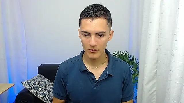 Matiius18 online show from 10/08/25, 02:14