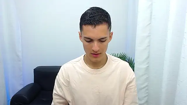 Matiius18 online show from 10/09/25, 01:31