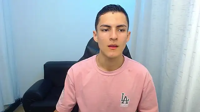 Matiius18 online show from 03/23/26, 02:54