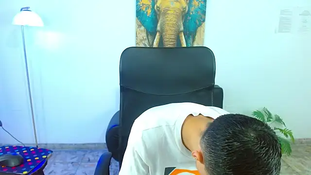 Matiius18 online show from 04/15/26, 02:35