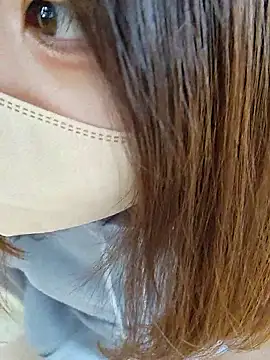 Snapshot of Sakura-japanese- chatting on 09/19/25, 12:12 Sakura-japanese- online show from 09/19/25, 12:12