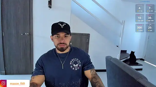 Snapshot of mason_fit chatting on 04/30/26, 01:28 mason fit online show from 04/30/26, 01:28