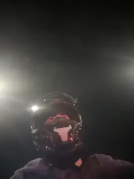 Snapshot of Rolito69 chatting on 09/23/25, 02:03 Rolito69 online show from 09/23/25, 02:03