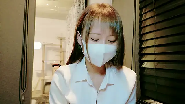 Snapshot of kazama_nozomi chatting on 10/26/25, 01:39 kazama nozomi online show from 10/26/25, 01:39