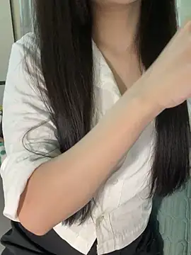 Snapshot of Dior_baby chatting on 09/12/25, 01:38 Dior baby online show from 09/12/25, 01:38