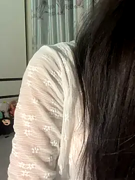 Snapshot of Dior_baby chatting on 09/15/25, 05:40 Dior baby online show from 09/15/25, 05:40