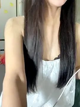 Snapshot of Dior_baby chatting on 10/07/25, 02:09 Dior baby online show from 10/07/25, 02:09