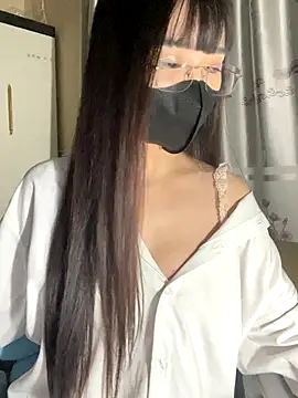 Dior baby online show from 12/13/25, 10:04