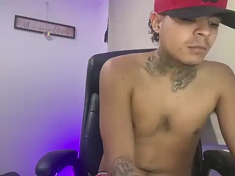 Snapshot of freyva chatting on 02/11/26, 05:45 freyva online show from 02/11/26, 05:45