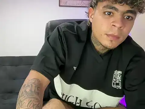 Snapshot of freyva chatting on 02/23/26, 08:55 freyva online show from 02/23/26, 08:55