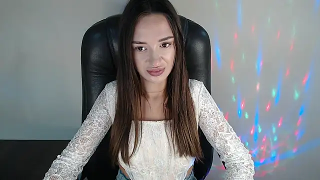 Snapshot of BonnieX_ chatting on 10/06/25, 06:44 BonnieX online show from 10/06/25, 06:44