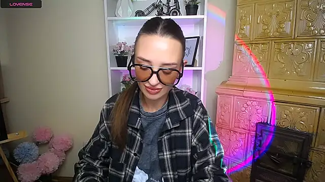 Snapshot of BonnieX_ chatting on 11/20/25, 09:31 BonnieX online show from 11/20/25, 09:31