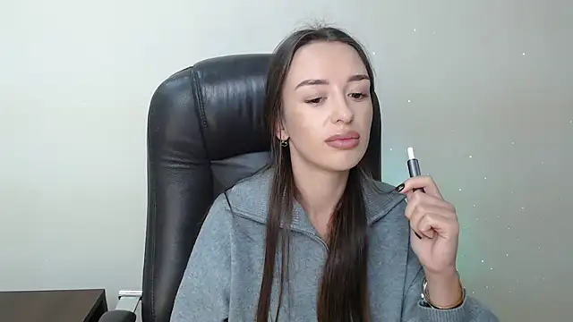 Snapshot of BonnieX_ chatting on 11/28/25, 01:03 BonnieX online show from 11/28/25, 01:03