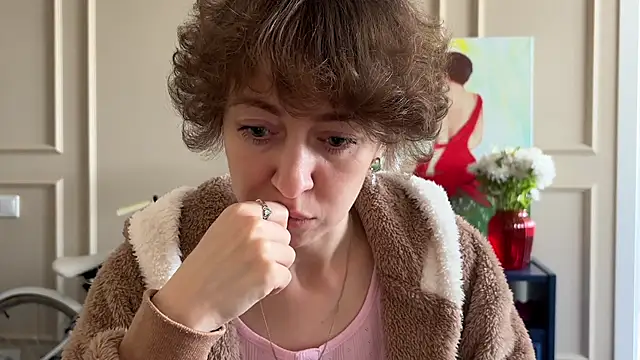 daniellia  online show from 11/21/25, 08:35