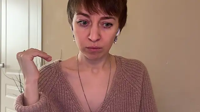 daniellia  online show from 01/12/26, 08:52