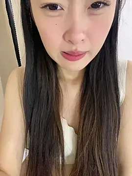 MengMeng0515 online show from 05/04/26, 02:24