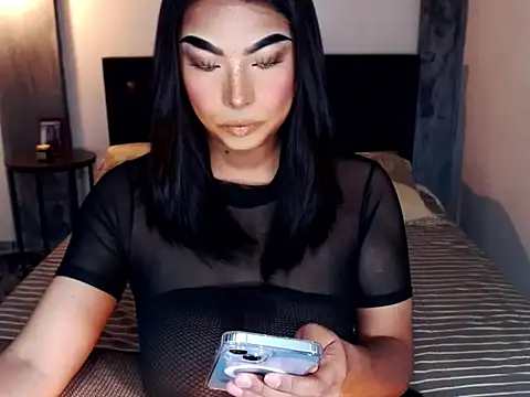 xTrixieMae online show from 04/10/26, 03:45