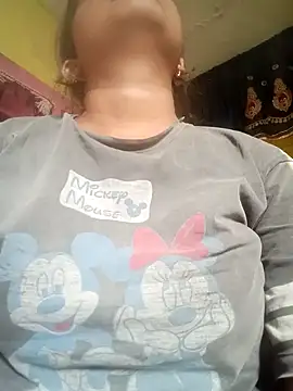 Snapshot of Hot_siiii chatting on 10/15/25, 02:11 Hot siiii online show from 10/15/25, 02:11