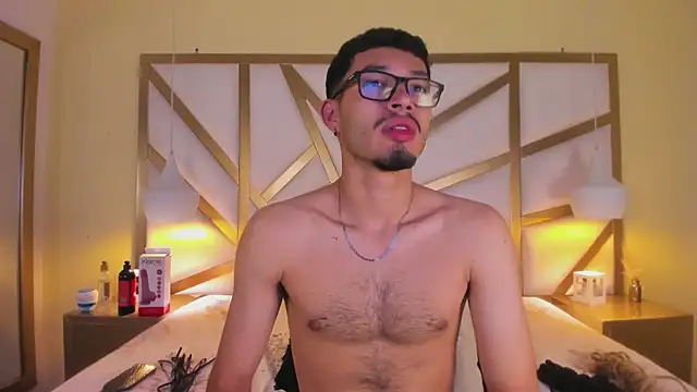 Jaxon Carter online show from 04/21/26, 02:04