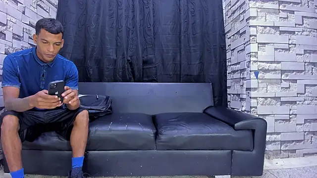 Crazy Cult Sex online show from 11/15/25, 01:18