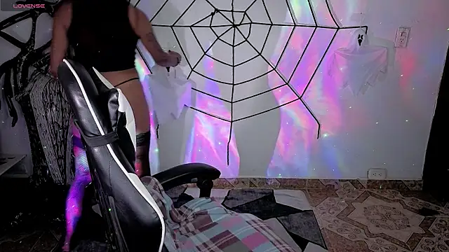 Melody Gho online show from 10/23/25, 01:54