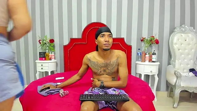 Snapshot of CaroyAndy chatting on 01/13/26, 12:32 CaroyAndy online show from 01/13/26, 12:32