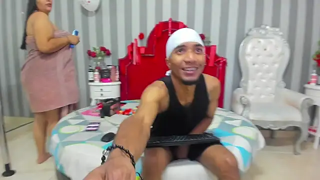 Snapshot of CaroyAndy chatting on 03/02/26, 12:34 CaroyAndy online show from 03/02/26, 12:34