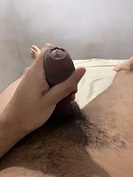 renannoviinho17z online show from 04/11/26, 12:59