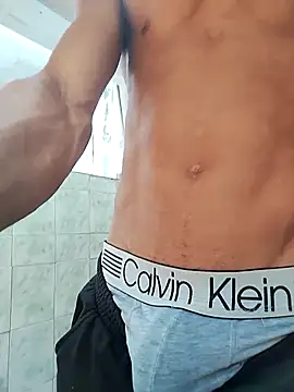 Brayanellatino online show from 03/02/26, 03:41