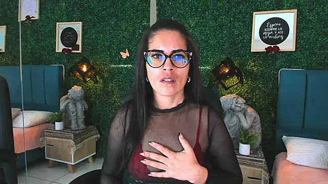 Linagh  online show from 10/29/25, 11:45