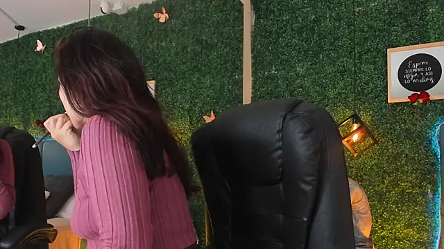 Linagh  online show from 03/27/26, 11:32