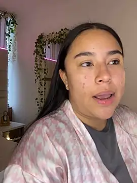 Zoey thompson online show from 01/05/26, 07:39