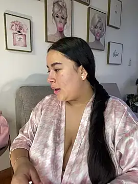 Zoey thompson online show from 04/08/26, 08:09