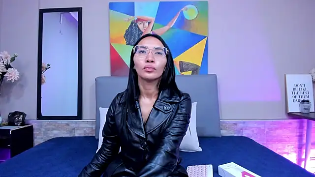 Snapshot of lucyy_liiuu chatting on 09/10/25, 01:00 lucyy liiuu online show from 09/10/25, 01:00