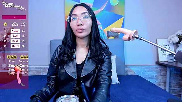 Snapshot of lucyy_liiuu chatting on 09/12/25, 01:11 lucyy liiuu online show from 09/12/25, 01:11