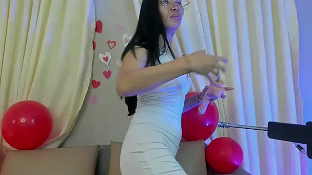 Snapshot of lucyy_liiuu chatting on 09/20/25, 01:01 lucyy liiuu online show from 09/20/25, 01:01