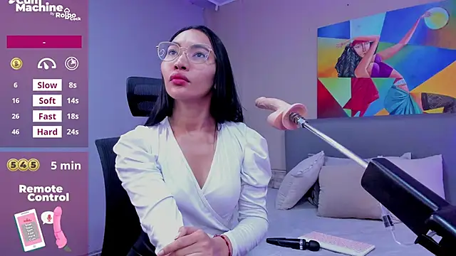 Snapshot of lucyy_liiuu chatting on 09/28/25, 02:33 lucyy liiuu online show from 09/28/25, 02:33