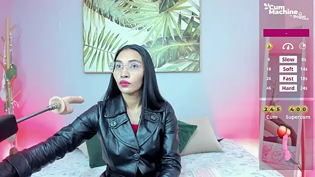 Snapshot of lucyy_liiuu chatting on 10/20/25, 12:38 lucyy liiuu online show from 10/20/25, 12:38