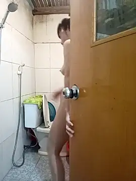 Thuylinh86 online show from 10/15/25, 12:38