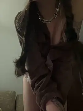 virtualgirlbr online show from 09/29/25, 04:06