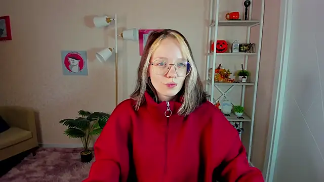 Snapshot of R0cket_bunny chatting on 12/04/25, 01:04 R0cket bunny online show from 12/04/25, 01:04