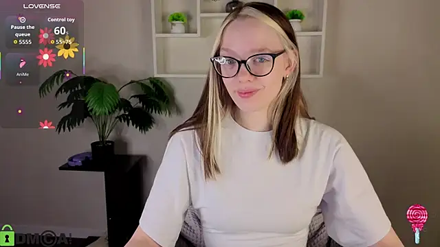 R0cket bunny online show from 05/18/26, 01:02