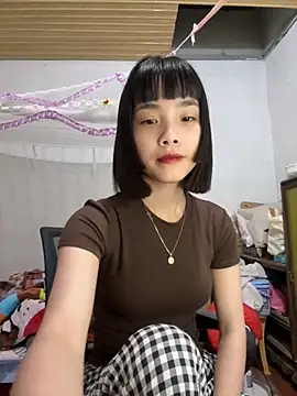 Snapshot of andymi1 chatting on 05/15/26, 01:56 andymi1 online show from 05/15/26, 01:56