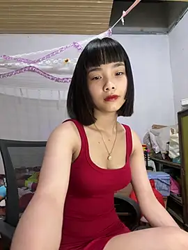 Snapshot of andymi1 chatting on 05/17/26, 02:20 andymi1 online show from 05/17/26, 02:20