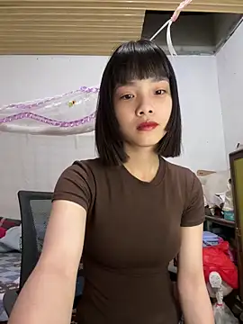 Snapshot of andymi1 chatting on 06/05/26, 01:56 andymi1 online show from 06/05/26, 01:56
