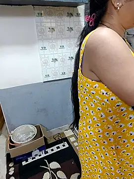 Queen Nightt online show from 03/03/26, 03:45